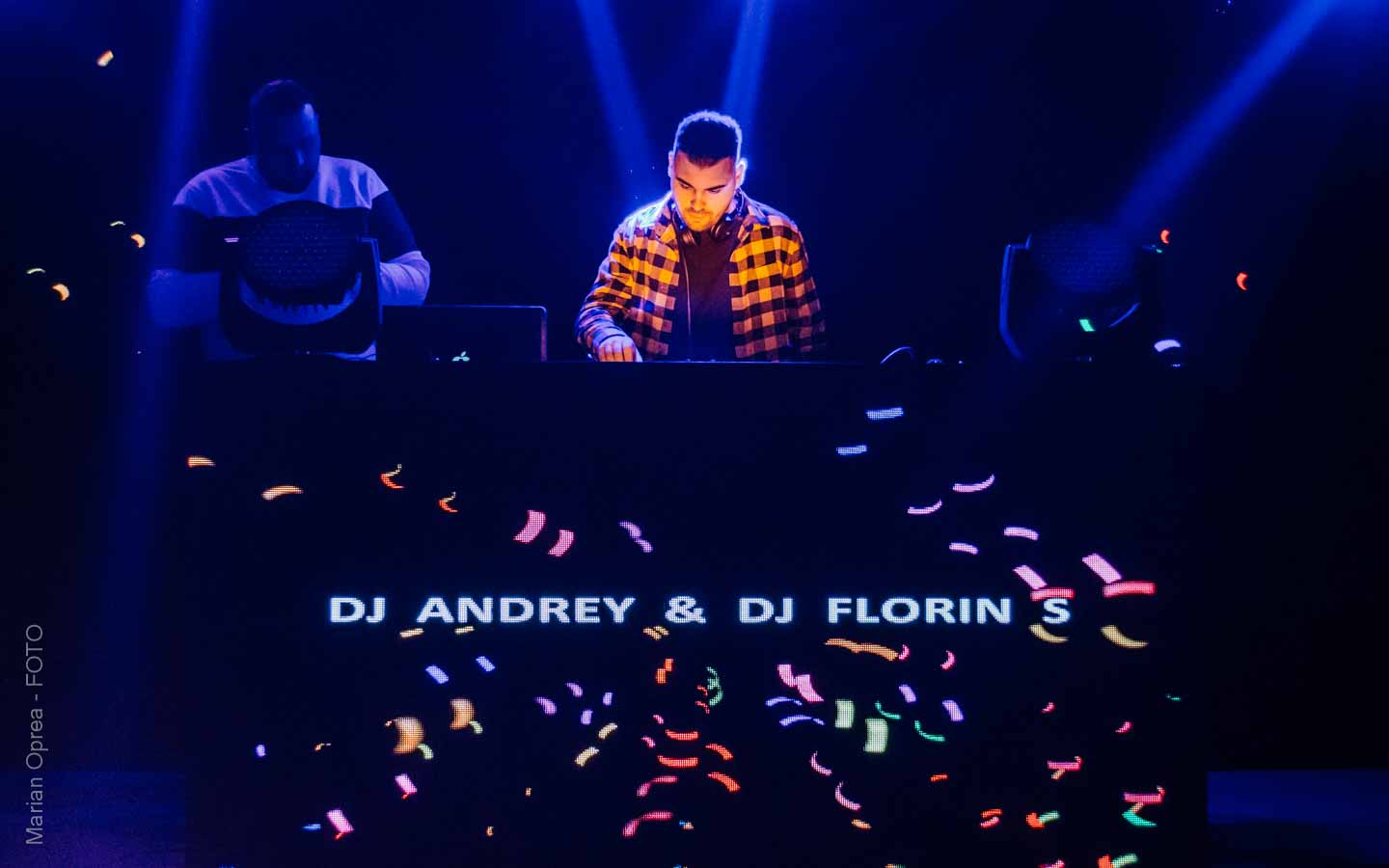 DJ ANDREY & DJ FLORIN S la DJ's pentru Victoria